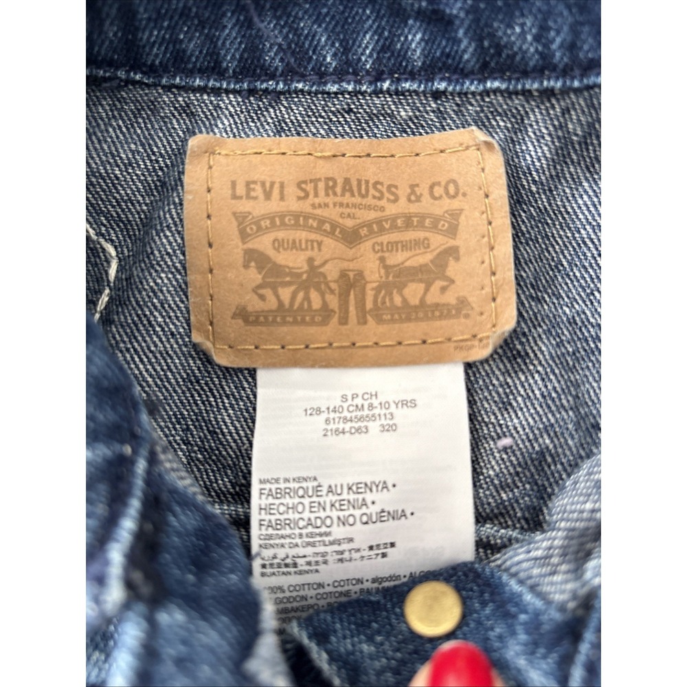 Levi's Embroidered Jean Jacket Trucker S 8-10 Girls Love Hearts XO Luv ILY Denim - Picture 2 of 6
